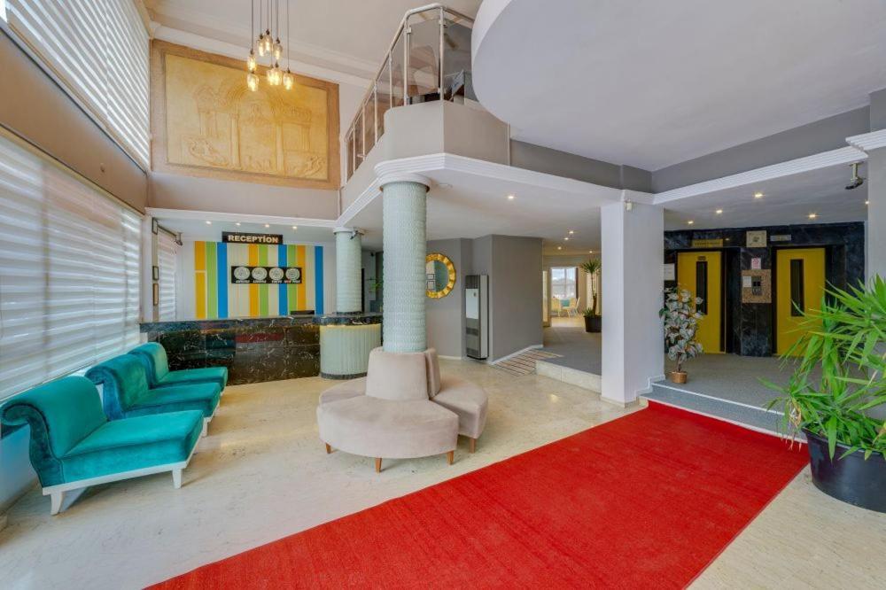 The View City Hotel Κουσάντασι Εξωτερικό φωτογραφία